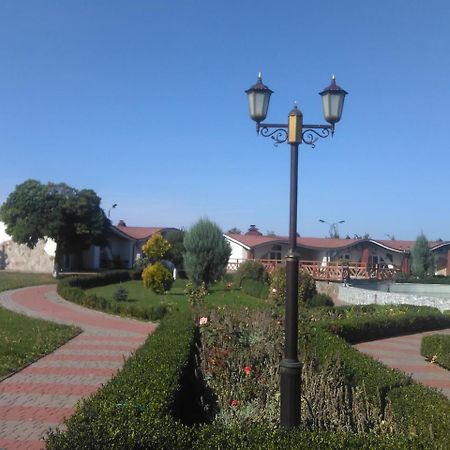 Грк Золота Підкова Motel Chupyra Bagian luar foto