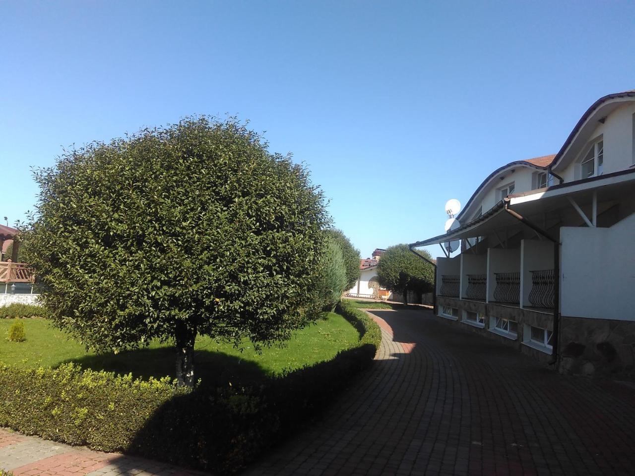 Грк Золота Підкова Motel Chupyra Bagian luar foto