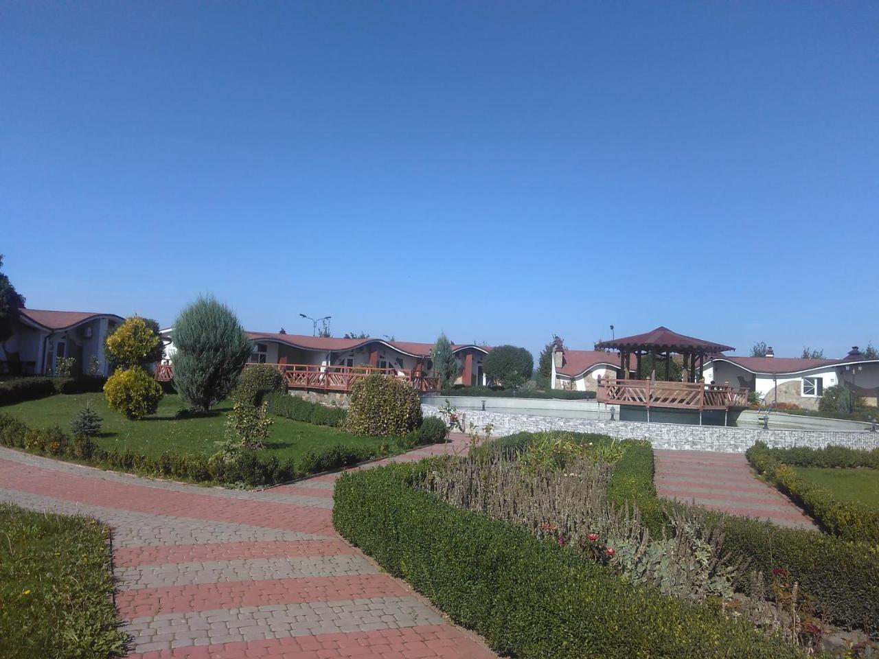 Грк Золота Підкова Motel Chupyra Bagian luar foto